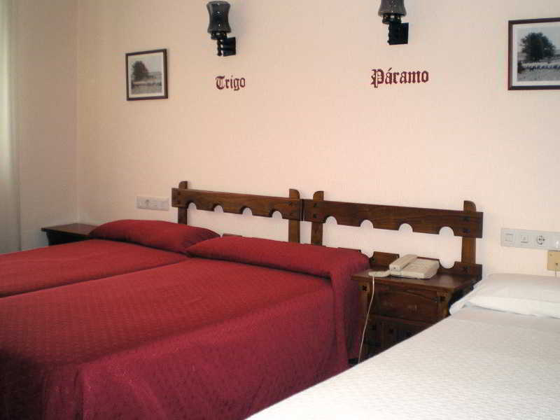 Hôtel Tierra De Campos à Osorno Extérieur photo